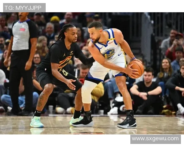 勇士与雷霆激战四月四日精彩录像回放全程回顾与分析